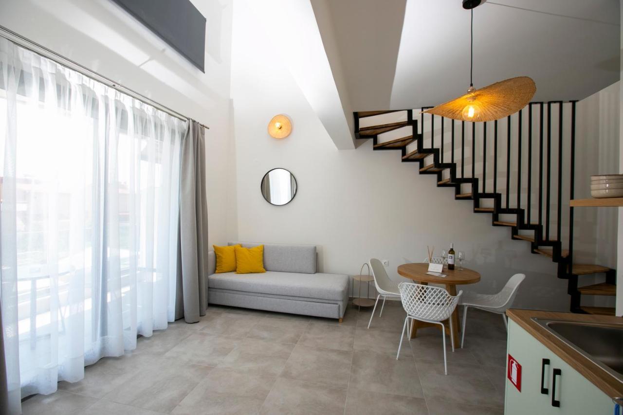 Arodo Suites Nea Iraklitsa Екстер'єр фото