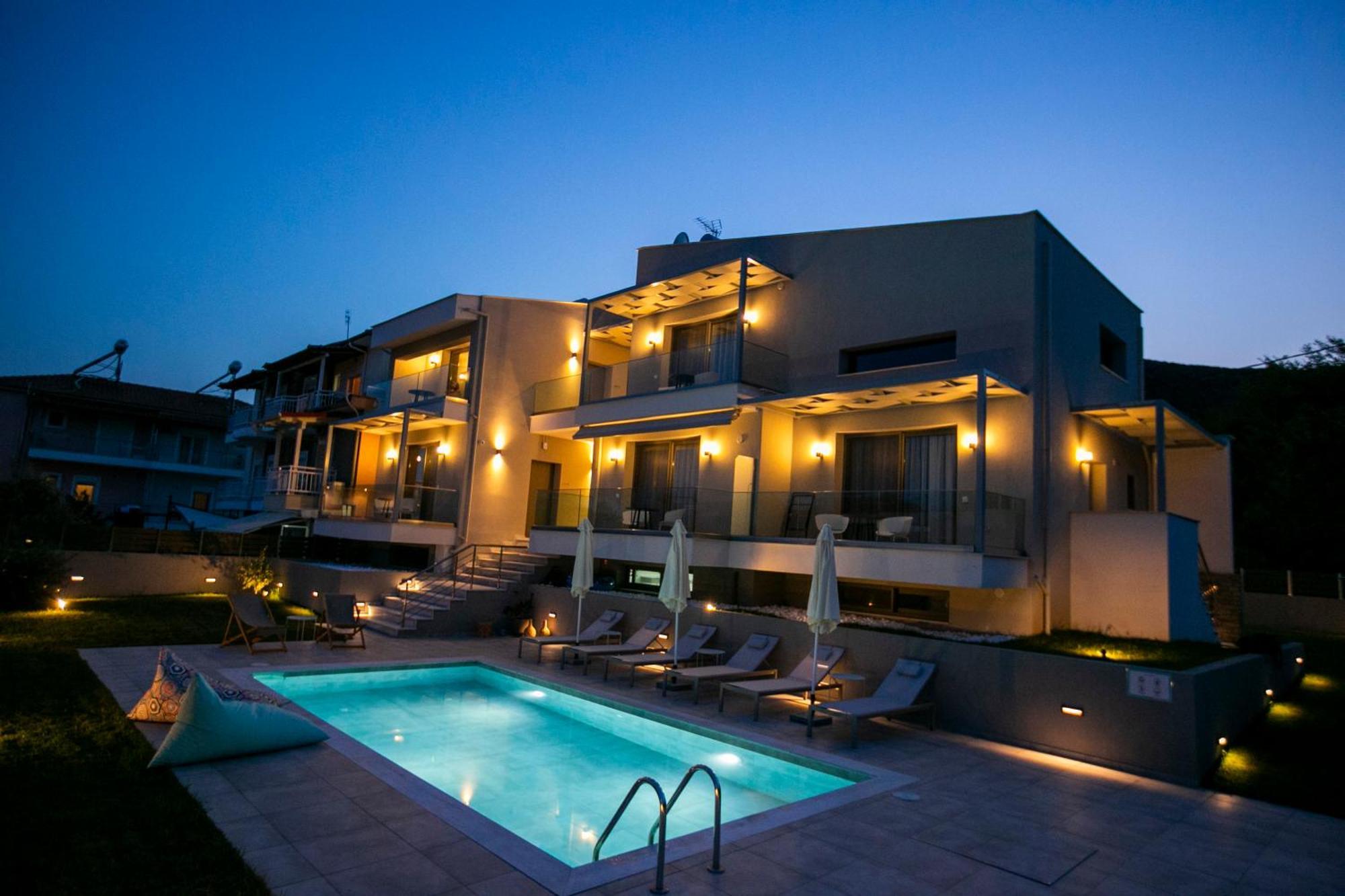 Arodo Suites Nea Iraklitsa Екстер'єр фото