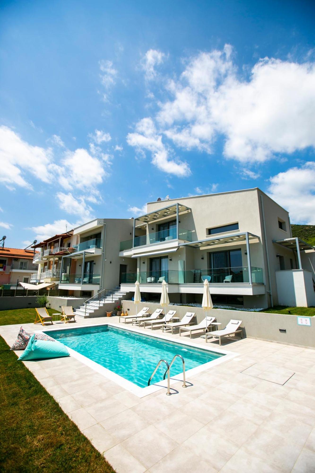 Arodo Suites Nea Iraklitsa Екстер'єр фото